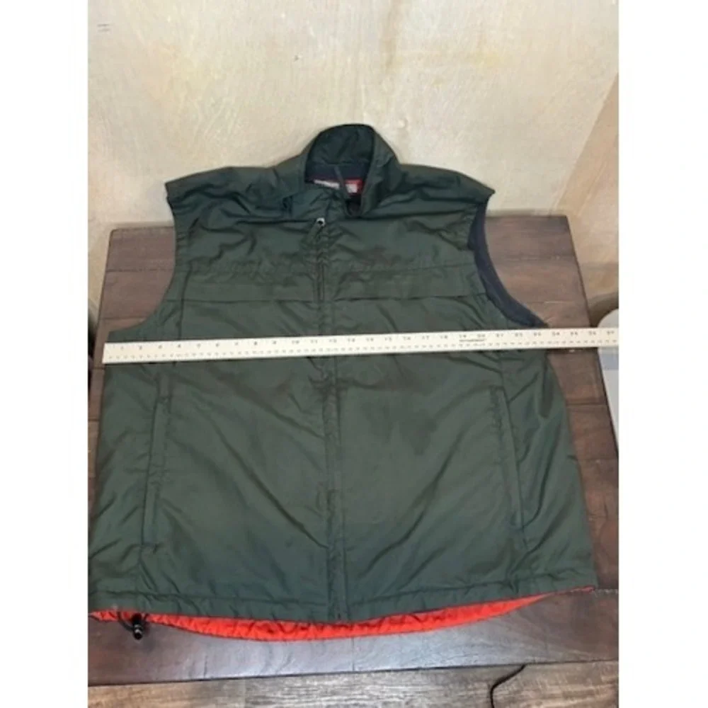 J.Crew Vintage Vest Olive Green Polyester 23.5‎ pit to pit